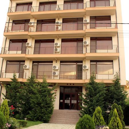 Hotel Cristal Năvodari Buitenkant foto